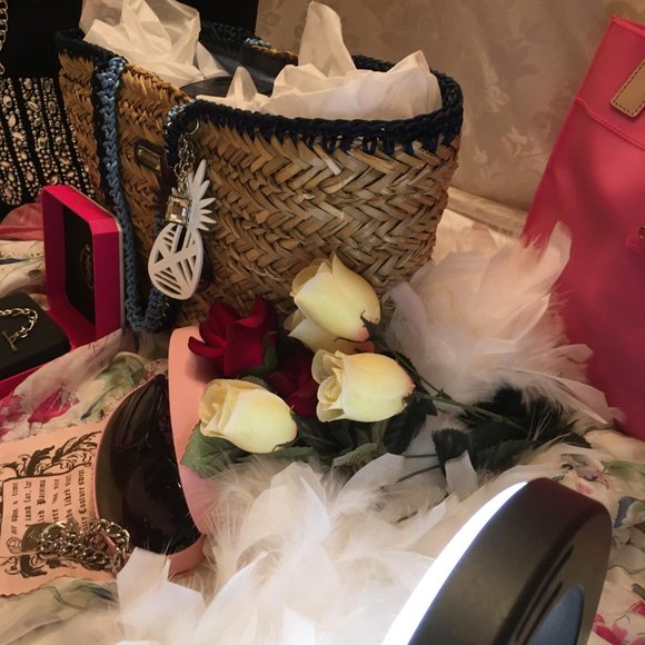 RARE brand new authentic vintage juicy couture rattan purse and bracelet set! - Picture 4 of 17